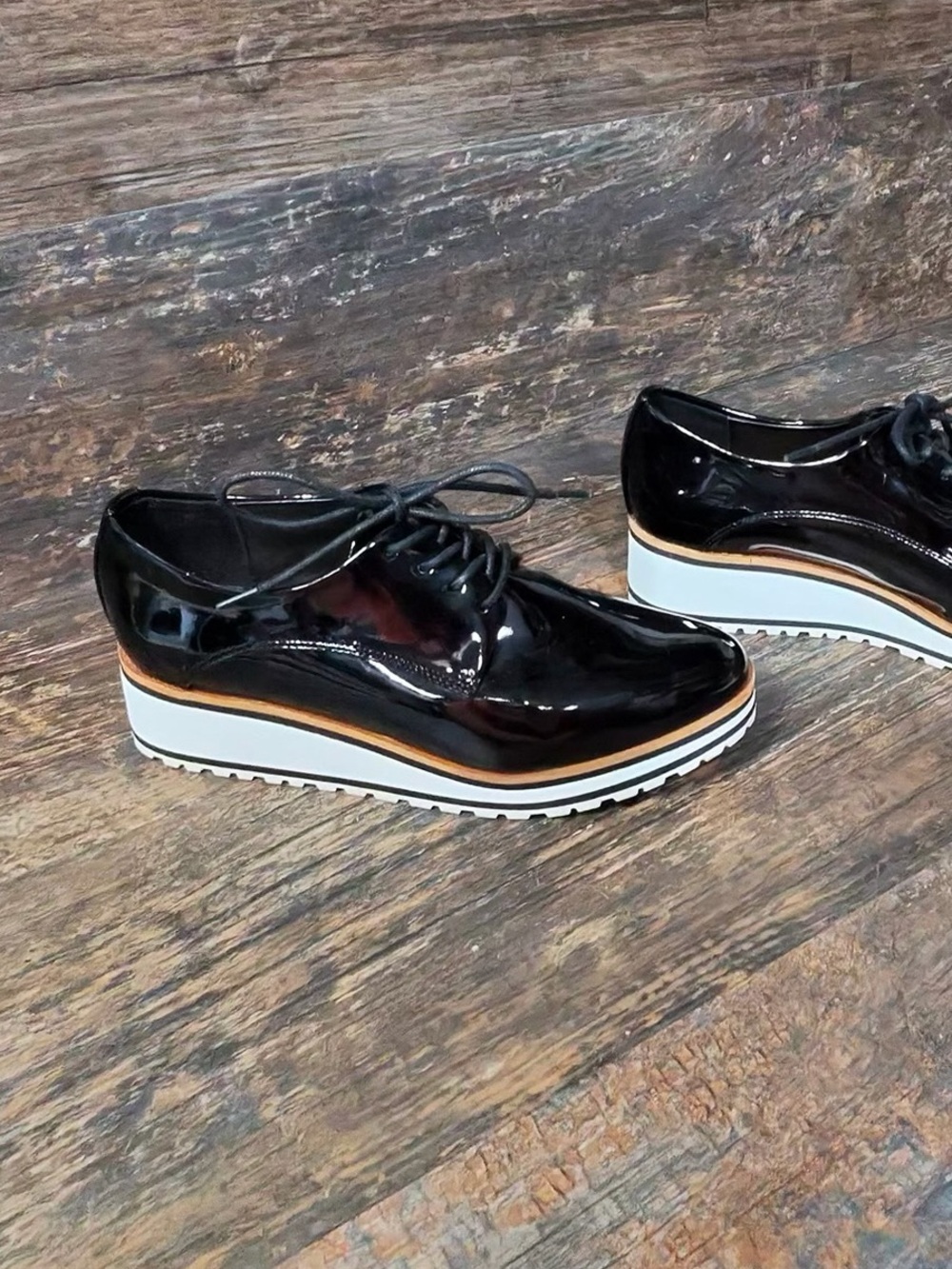 Aldo Black Patent Lace-Up Platform Oxfords with White & Brown Trim